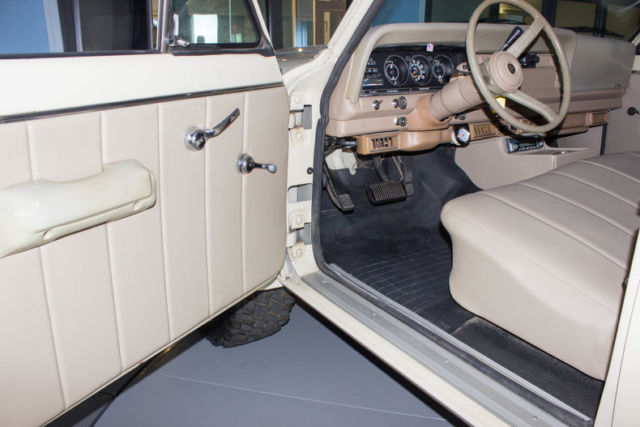 1984 Jeep J-Series J-10 - photo 10