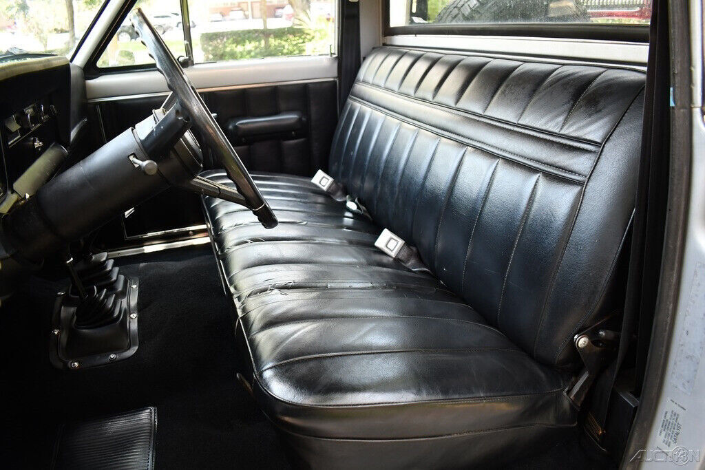 1984 Jeep J-10 Very Rare Camper Express - photo 13