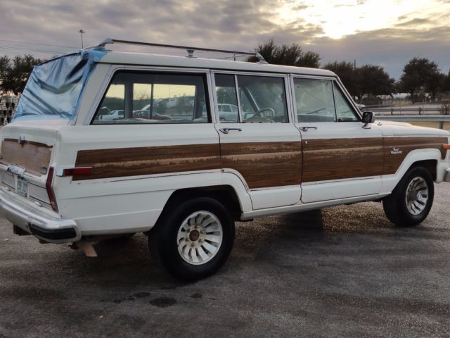 1984 Jeep Wagoneer - photo 2