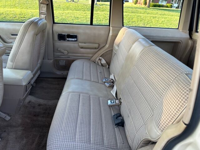1984 Jeep Wagoneer - photo 10