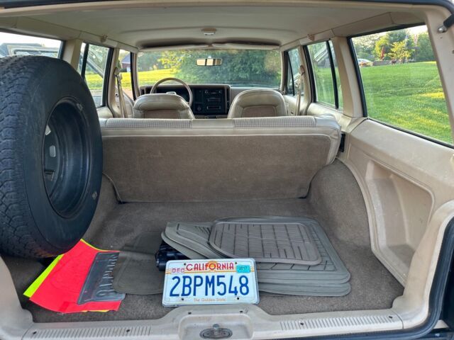 1984 Jeep Wagoneer - photo 9
