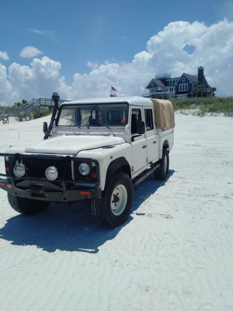 1984 Land Rover Defender 127 130 1984 Land Rover Defender