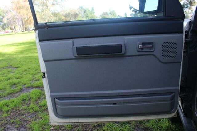 1984 Land Rover Range Rover - photo 10
