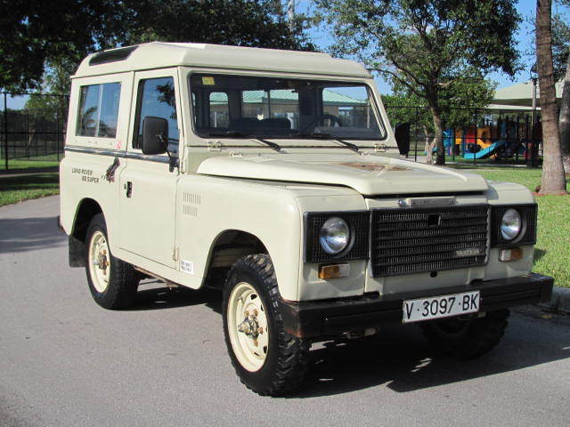 1984 Land Rover Defender Santana 88