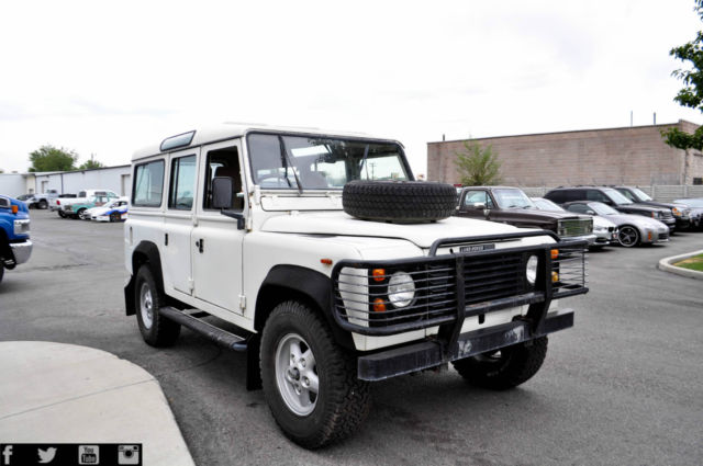 1984 Landrover Defender 110 RHD 1984 Land Rover Defender base