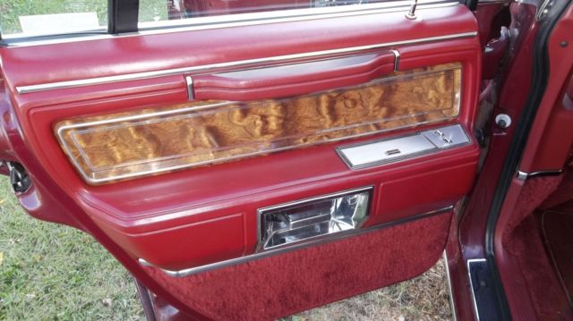 1984 Lincoln Town Car SIGNATURE - photo 13