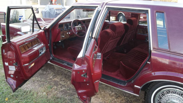 1984 Lincoln Town Car SIGNATURE - photo 9