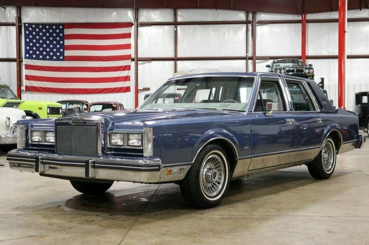 1984 Lincoln Town Car 66638 Miles Light Blue Sedan 5.0L V8 Automatic 1984 Lincoln Town Car