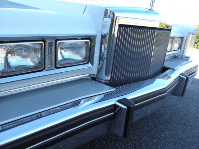 1984 Lincoln Town Car Cartier Edition - photo 5