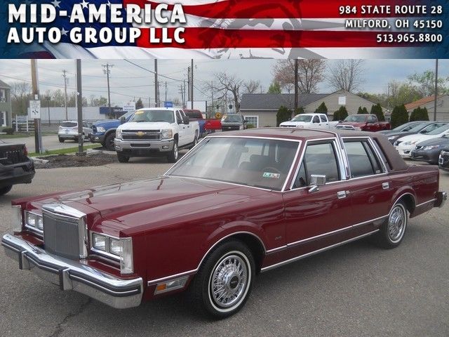 1984 Lincoln Town Car- Only 28k actual miles! Clean Title! WOW! A TRUE MUST SEE! 1984 Lincoln Town Car
