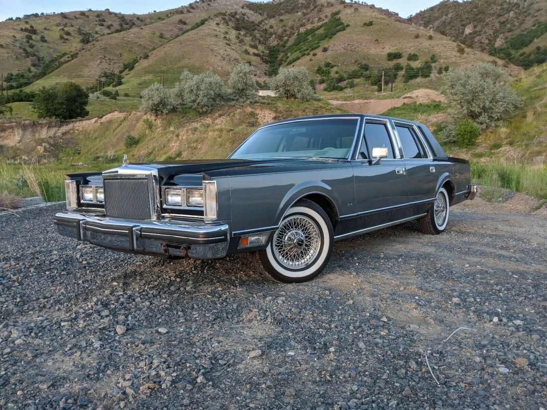 1984 Lincoln Town Car
