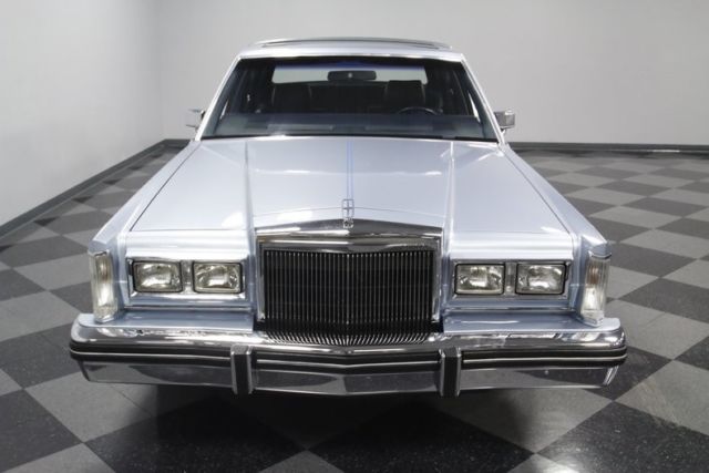 1984 Lincoln Town Car Signature Series - photo 7