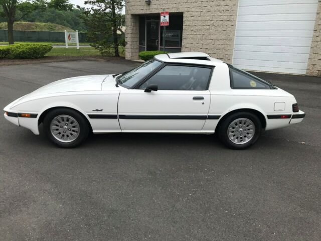1984 Mazda RX7 GSL SE 13B REAL DEAL 111,000 miles PRICE DROPPED TO SELL. 1984 Mazda RX-7 GSLSE