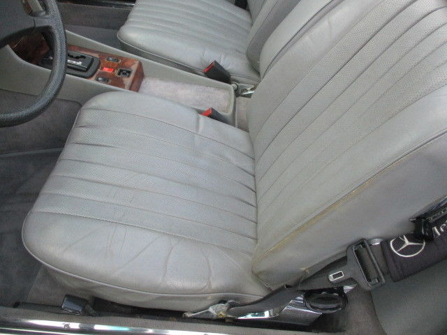 1984 Mercedes-Benz 300-Series 380SL - photo 3