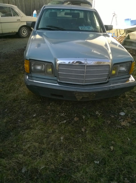 1984 Mercdes Benz 300SD Runs and Drives needs new vacuum pump. 1984 Mercedes-Benz 300-Series Long Body