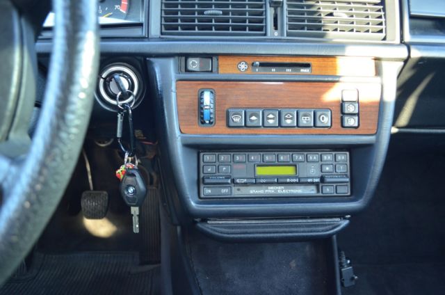 1984 Mercedes-Benz 190-Series - photo 11