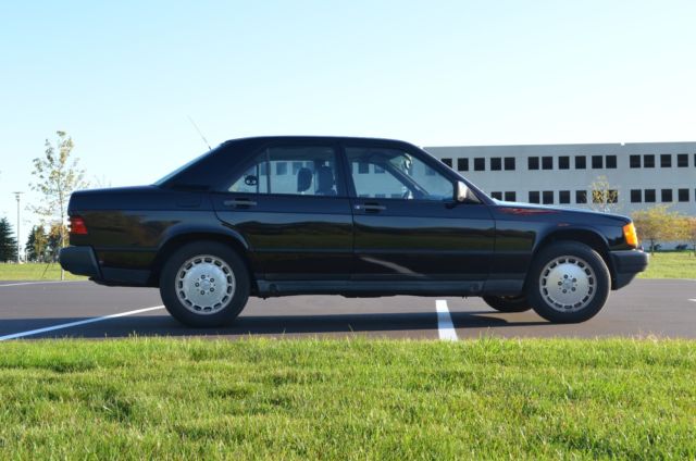 1984 Mercedes-Benz 190-Series - photo 3