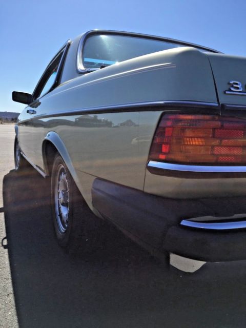 1984 Mercedes-Benz 300-Series - photo 5