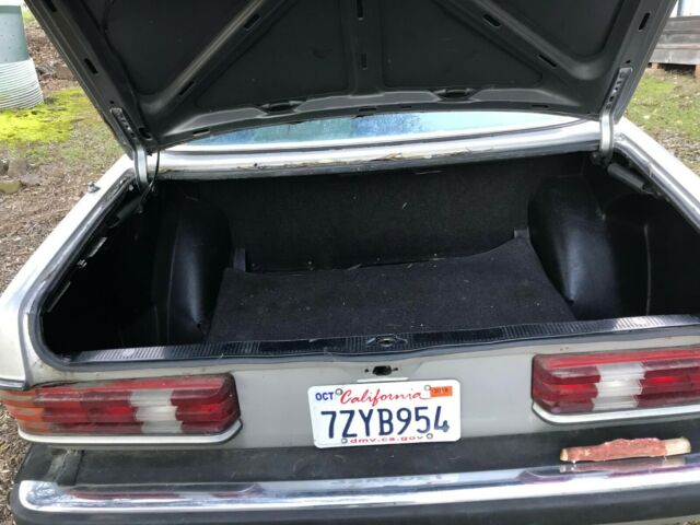 1984 Mercedes-Benz 300-Series Base - photo 4