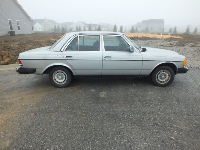 1984 Mercedes-Benz 300-Series 4S - photo 2
