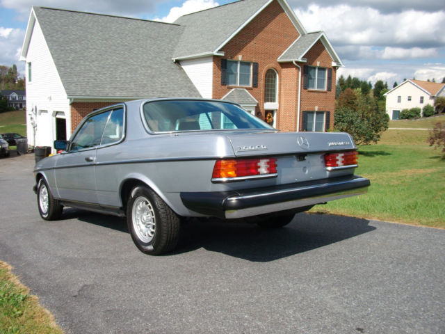 1984 Mercedes-Benz 300-Series CD Turbo Diesel 1 Owner 85K Miles - photo 2