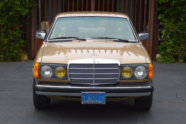 1984 Mercedes-Benz 300-Series 2 door coupe - photo 6