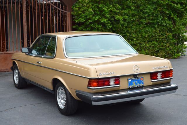 1984 Mercedes-Benz 300-Series 2 door coupe - photo 9