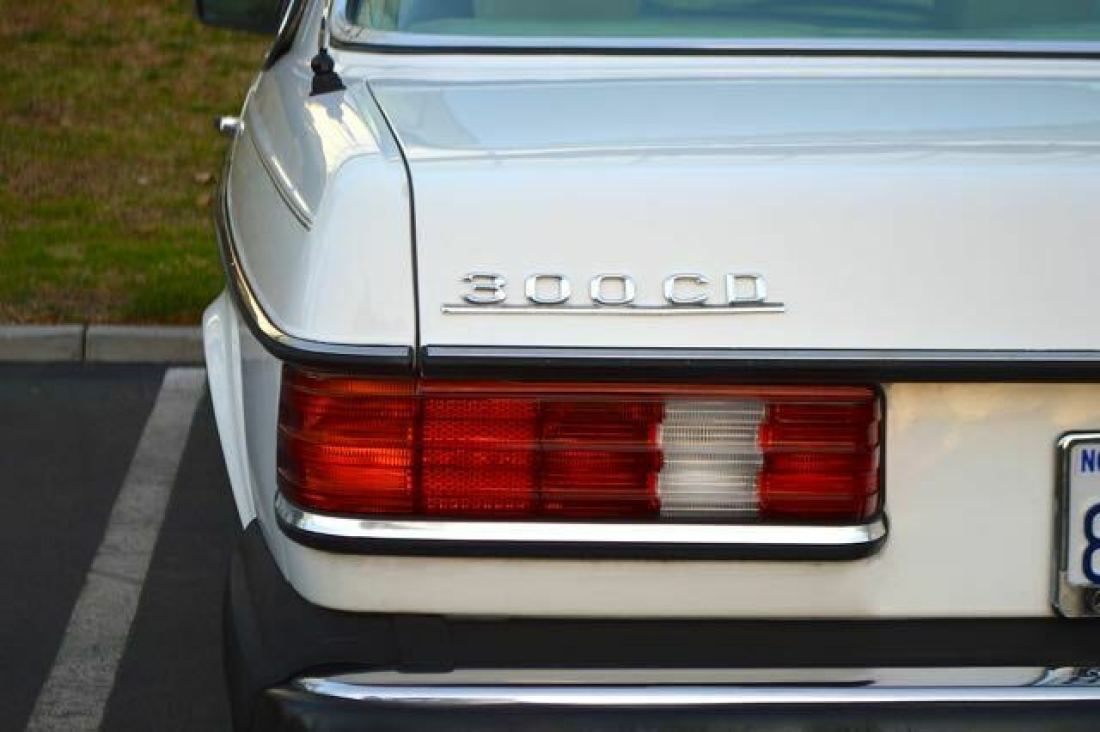 1984 Mercedes-Benz 300-Series 300CD turbo diesel - photo 11