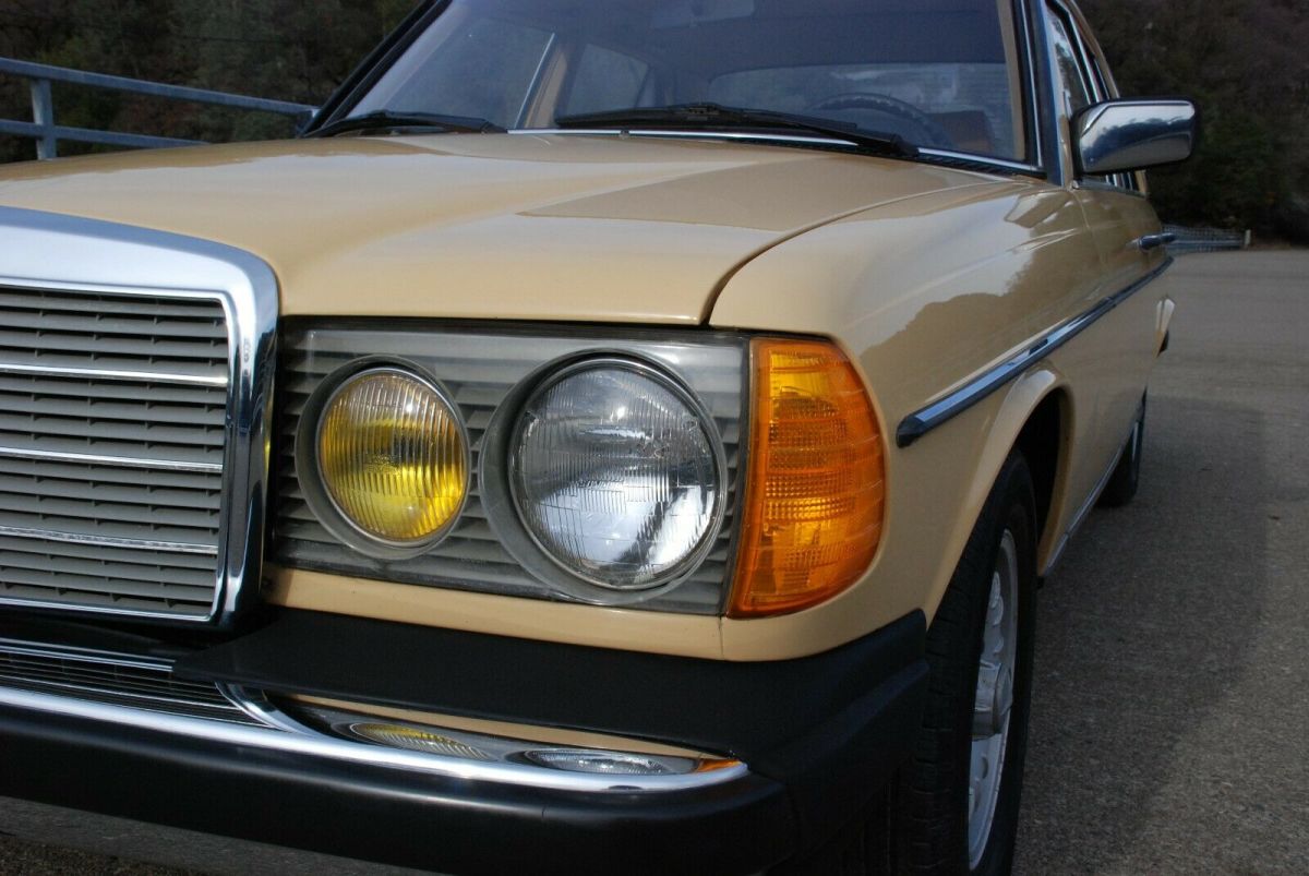 1984 Mercedes-Benz 300-Series European - photo 5
