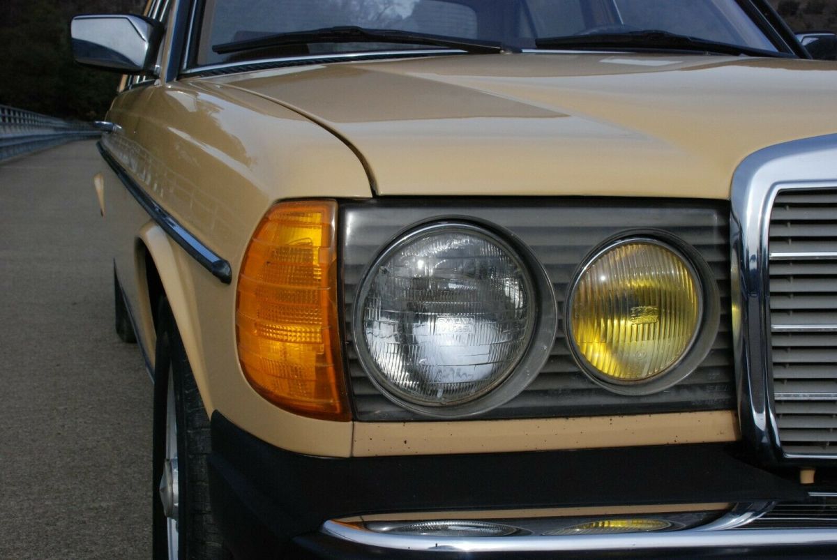 1984 Mercedes-Benz 300-Series European - photo 6