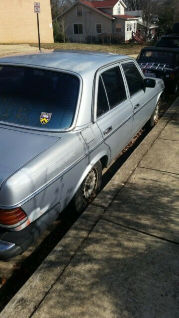 1984 Mercedes-Benz 300-Series - photo 12