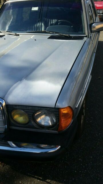 1984 Mercedes-Benz 300-Series - photo 7