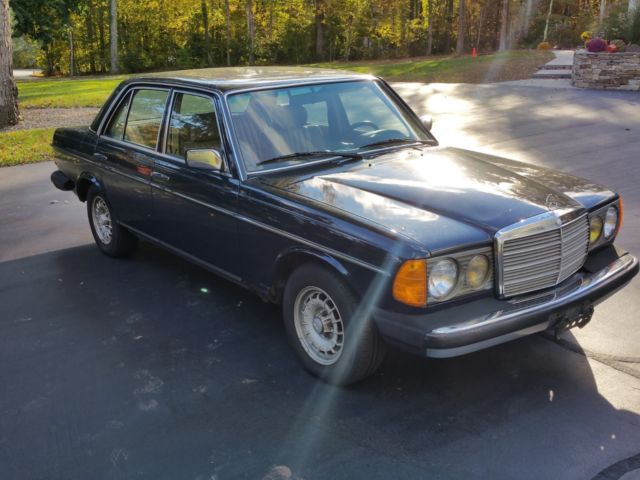 1984 Mercedes-Benz 300-Series 300D
