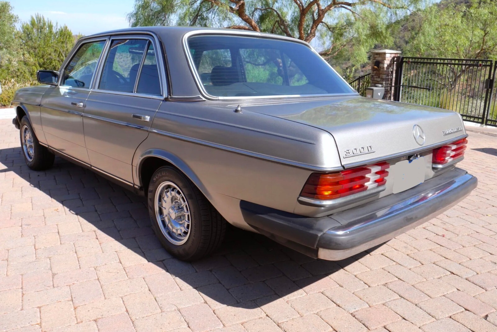 1984 Mercedes-Benz 300-Series - photo 5
