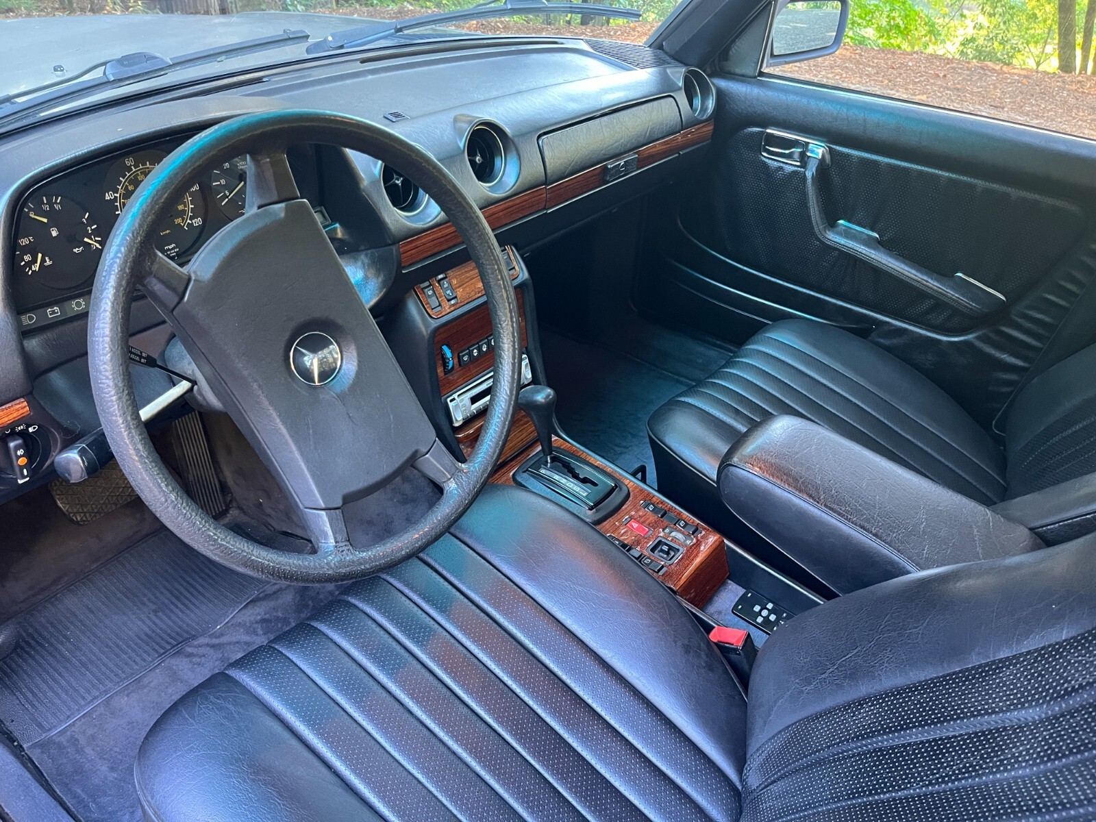 1984 Mercedes-Benz 300-Series - photo 8
