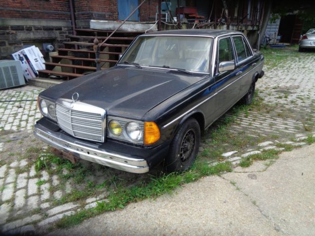 1984 MERCEDES 300D Turbo Diesel WAS RUNNING WHEN PARKED ( Title in Hand ) 1984 Mercedes-Benz 300-Series 300D Turbo Diesel