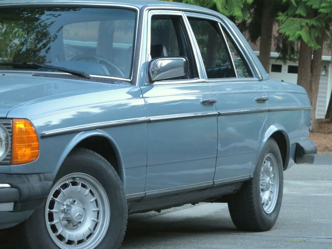 1984 Mercedes-Benz 300-Series - photo 11