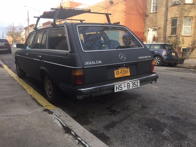 1984 Mercedes 300td: om617 turbo diesel, mechanically restored. Rat rod look 1984 Mercedes-Benz 300-Series turbo diesel