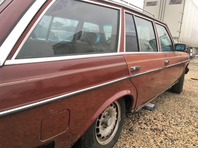 1984 Mercedes-Benz 300-Series 300TD TURBODIESEL WAGON - photo 12