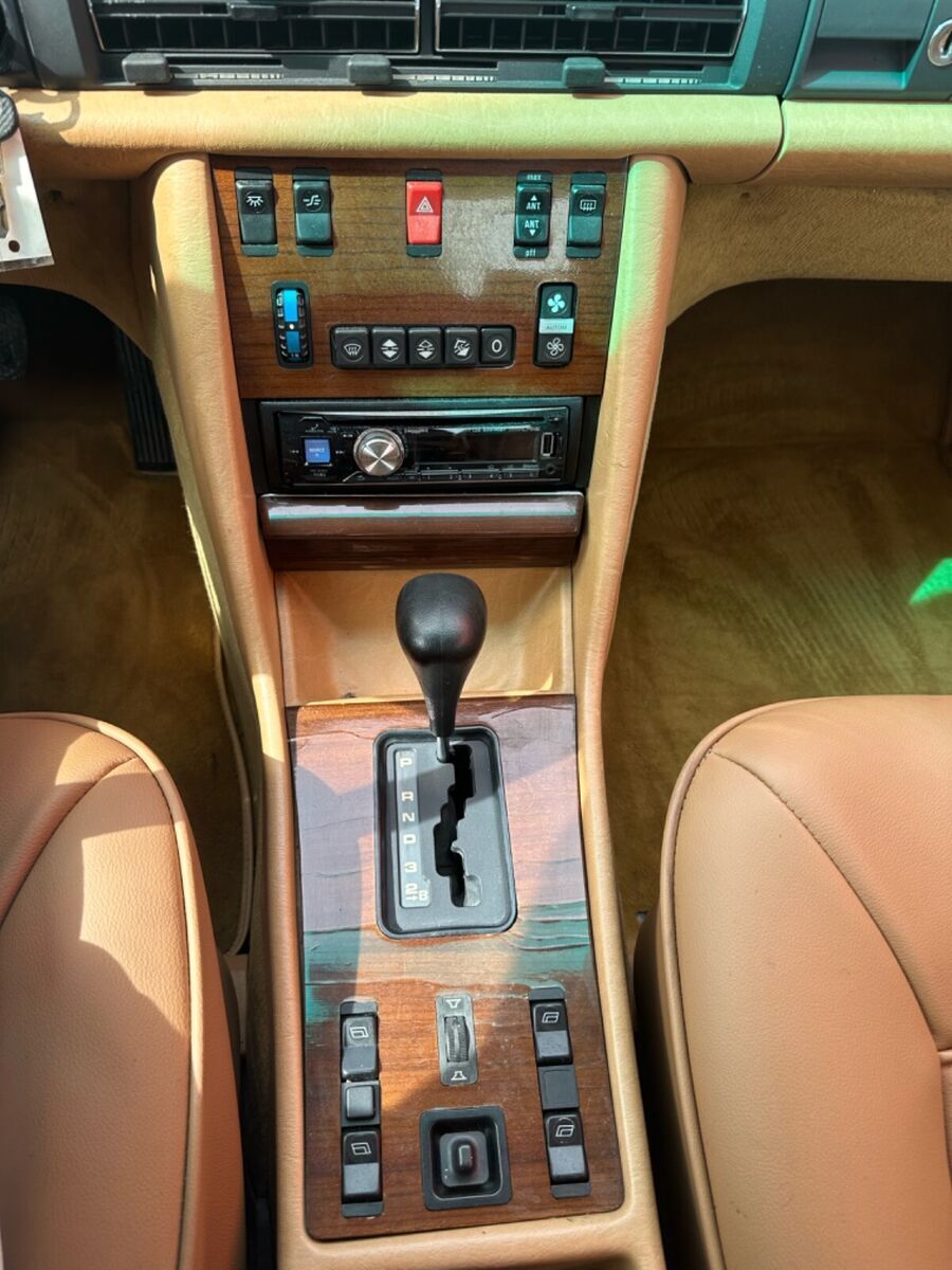 1984 Mercedes-Benz 300-Series - photo 12