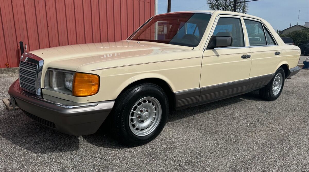 1984 Mercedes-Benz 300-Series - photo 4