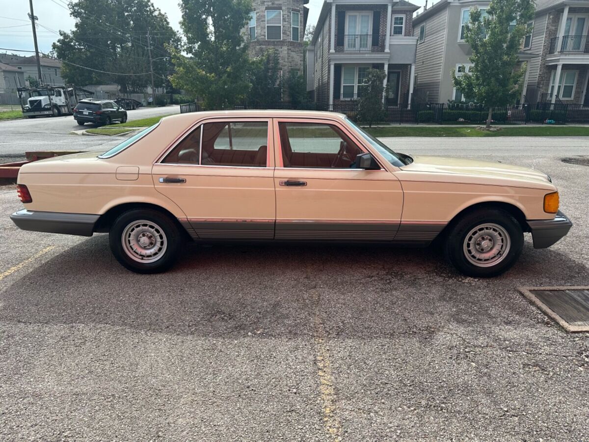 1984 Mercedes-Benz 300-Series - photo 8