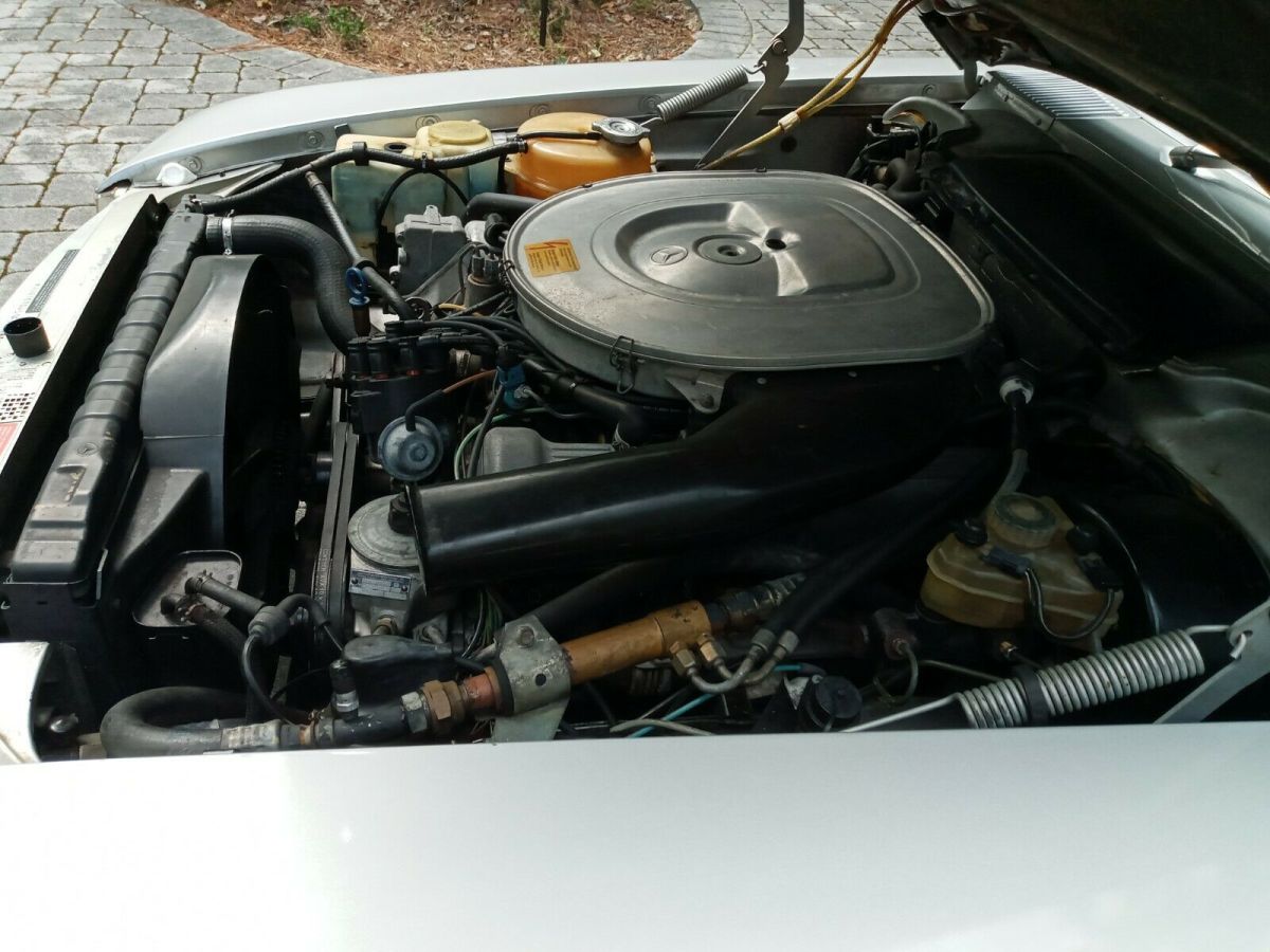 1984 Mercedes-Benz SL-Class - photo 13