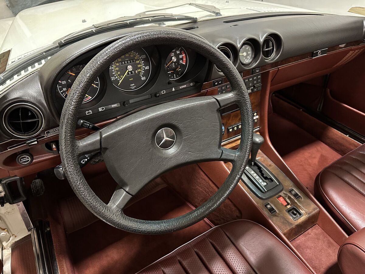 1984 Mercedes-Benz SL-Class - photo 13