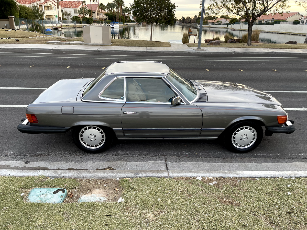 1984 Mercedes-Benz SL-Class - photo 11