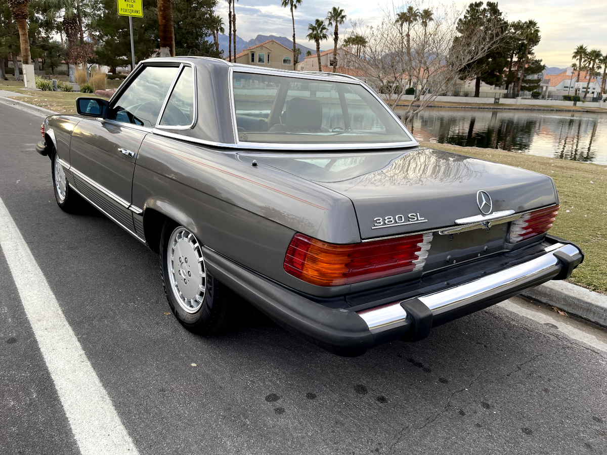 1984 Mercedes-Benz SL-Class - photo 7