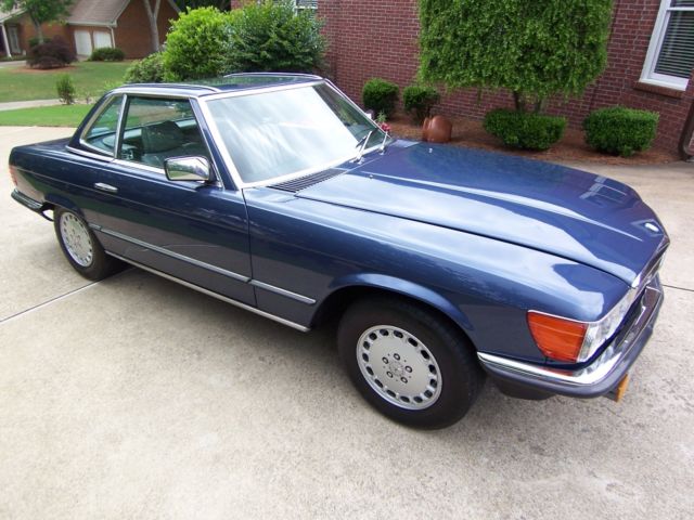 1984 Mercedes 500 SL European Model 1984 Mercedes-Benz 500-Series 500 SL