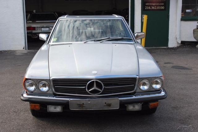 1984 Mercedes-Benz SL-Class convertible - photo 4