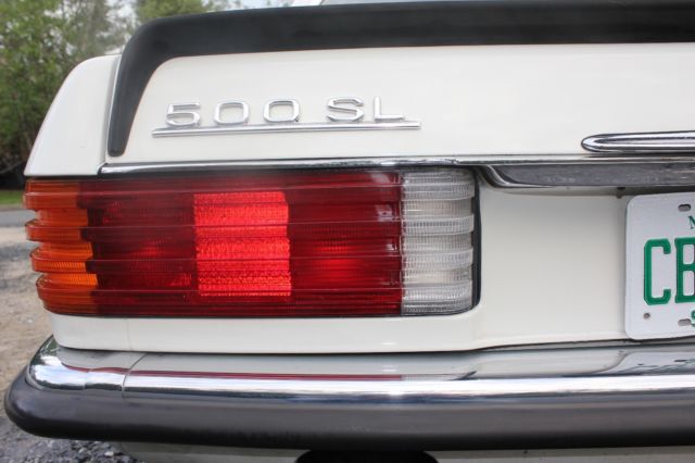 1984 Mercedes-Benz SL-Class 500 SL - photo 11