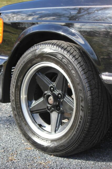 1984 Mercedes-Benz 500-Series - photo 12